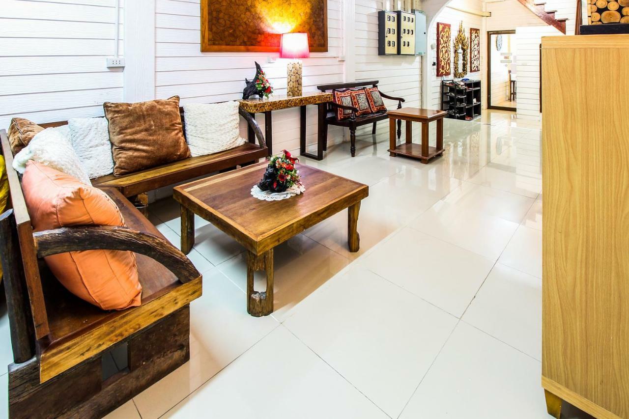 Babo House Bangkok Hotel Bagian luar foto