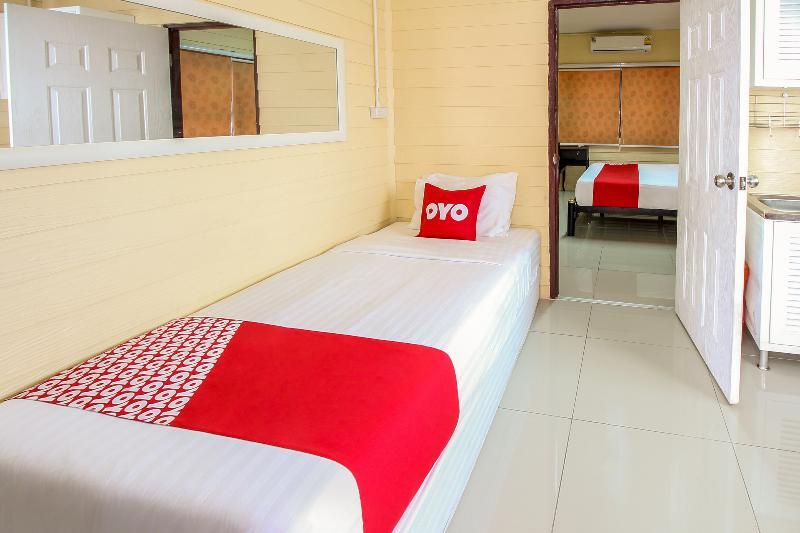 Babo House Bangkok Hotel Bagian luar foto