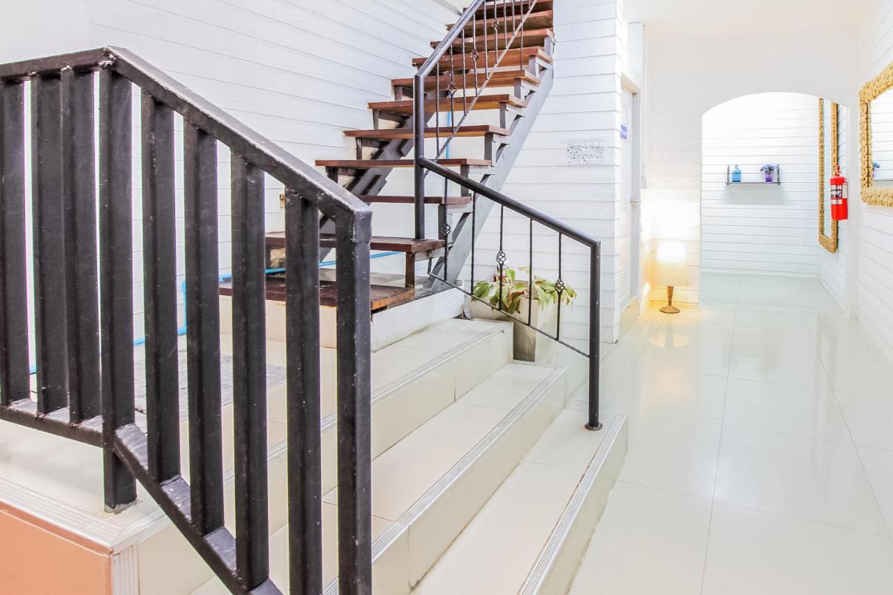 Babo House Bangkok Hotel Bagian luar foto