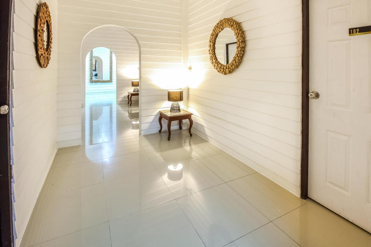 Babo House Bangkok Hotel Bagian luar foto